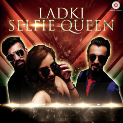 Unknown Ladki Selfie Queen
